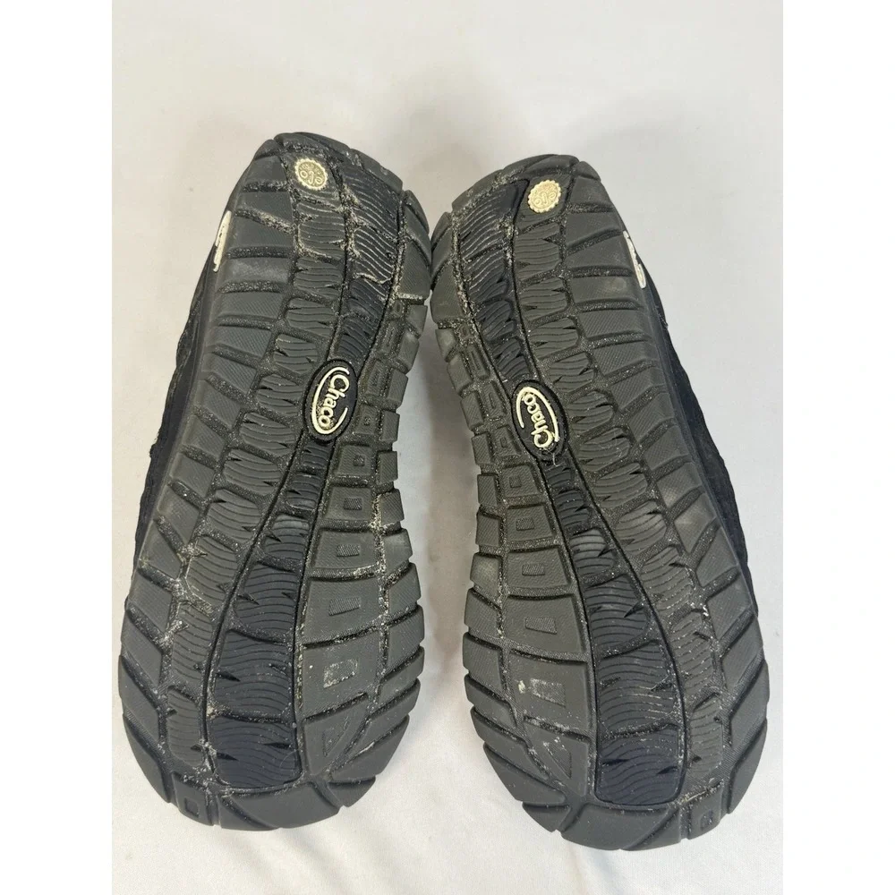 Chaco Junior Kid Outcross Size 4 Watersport Shoes Black and Grey